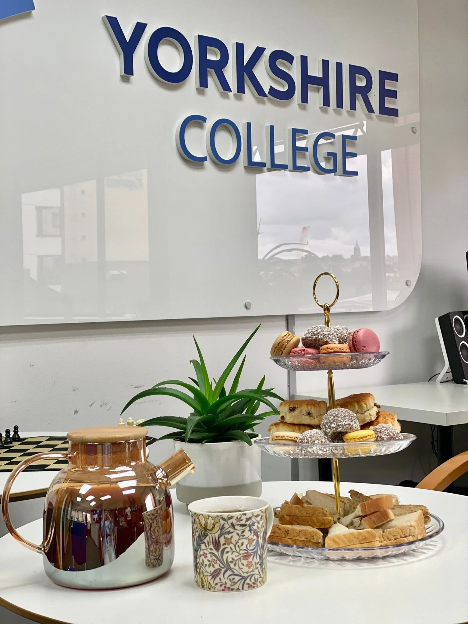 A Day in the Lake District from Leeds (Windermere) - Yorkshire College blog thumbnail