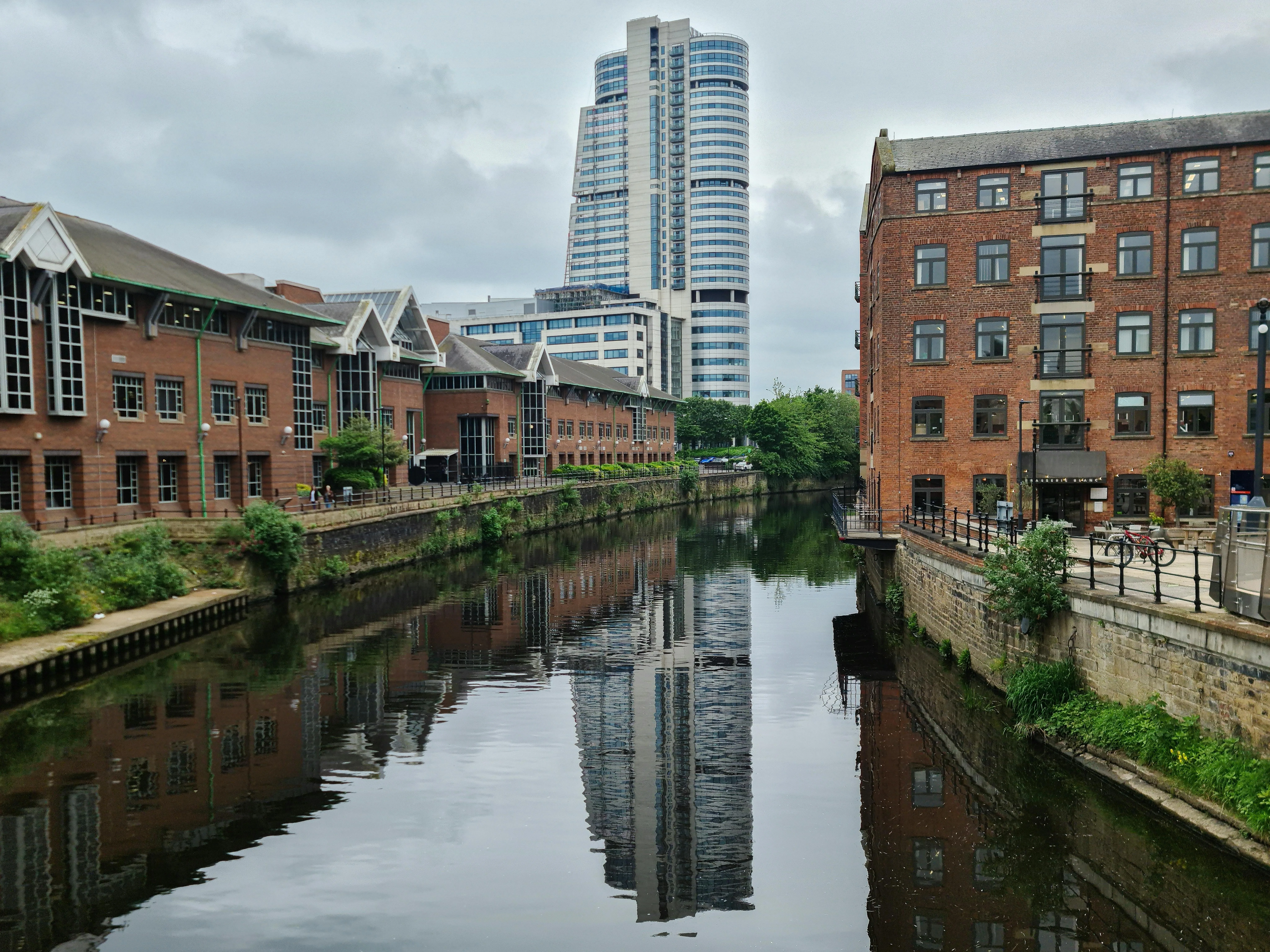 Dealing with Homesickness: Advice for International Students - Yorkshire College blog thumbnail