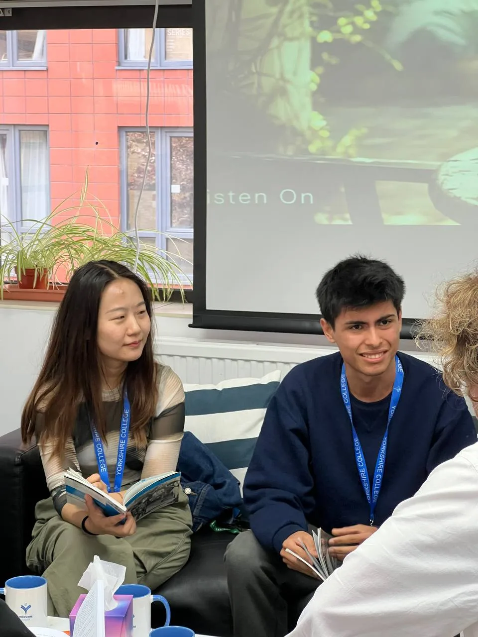 Study English At Yorkshire College - Yorkshire College student life in Leeds