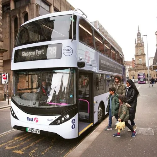 Leeds city bus travel for Yorkshire College students